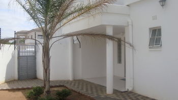 Maison Calme Gaborone Exterior photo